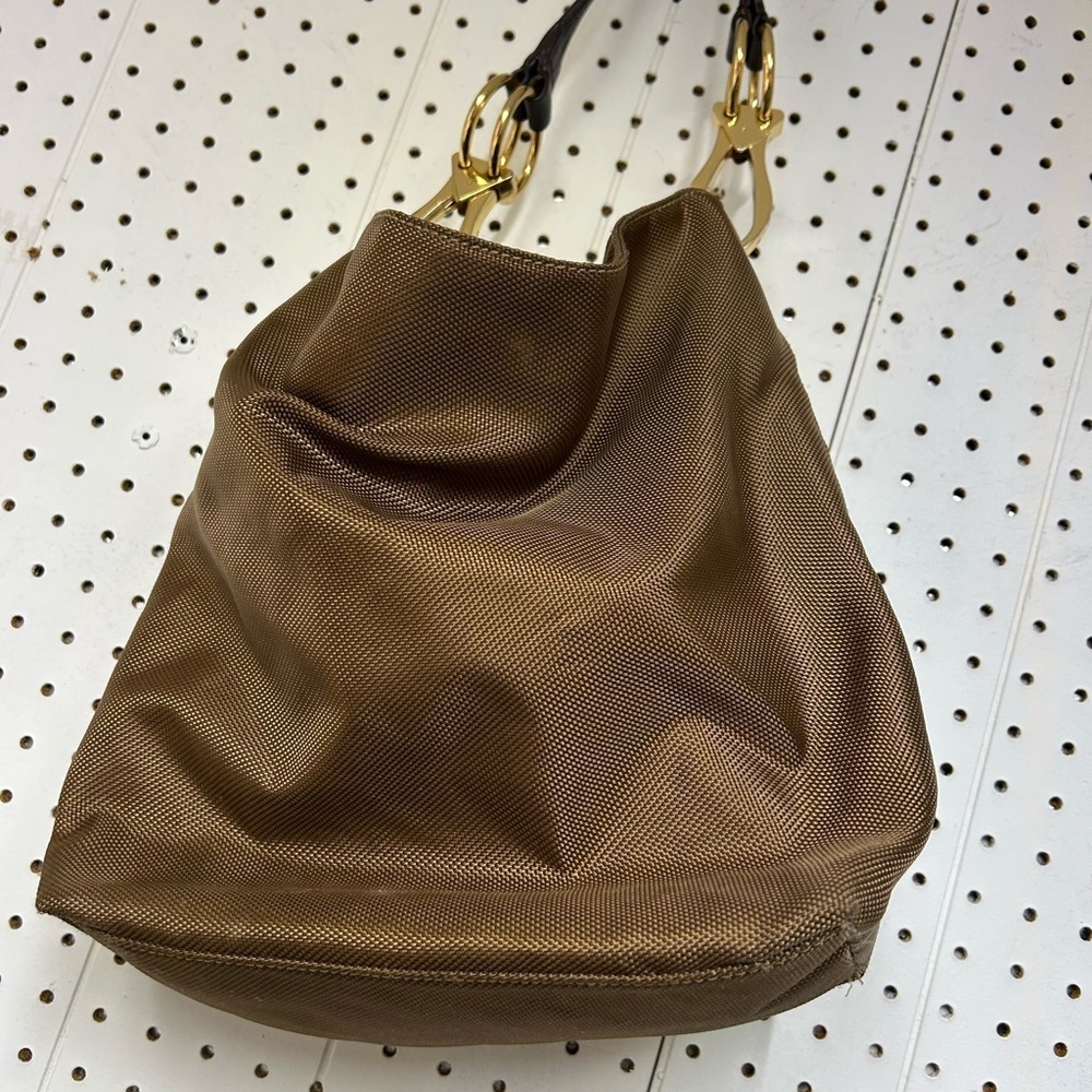 Chic Brown Women's Shoulder Bag with Gold Accents - Picture 7 of 9